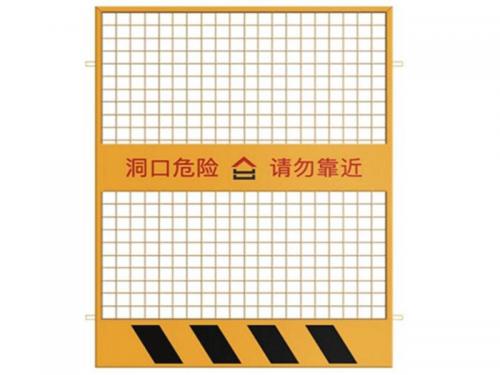 電梯井口防護門